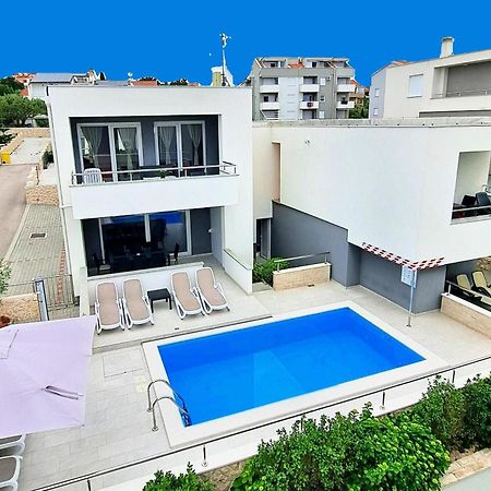 Villa Lumada Pool Apartments Novalja Luaran gambar