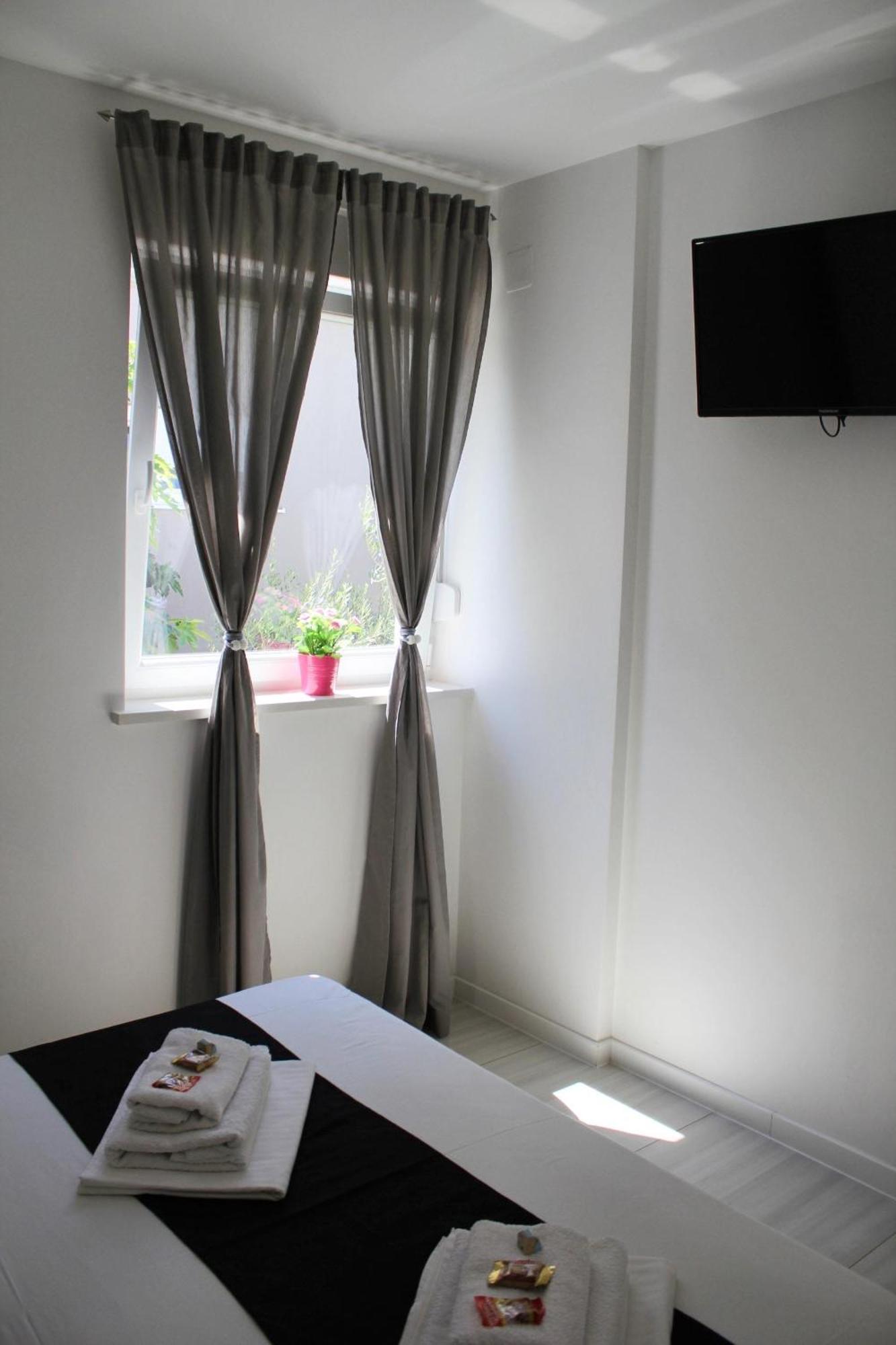 Villa Lumada Pool Apartments Novalja Luaran gambar